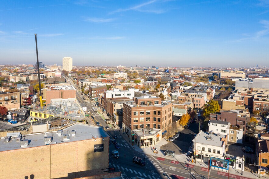 More Photos Of 805 N Milwaukee Ave, Chicago Apartments For Lease