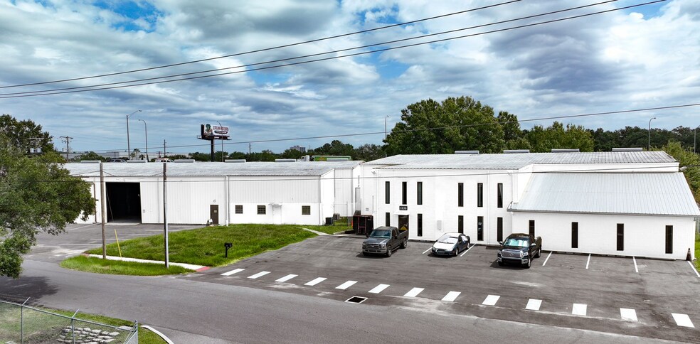 More Photos Of 1030 S 86th St, Tampa Industrial For Sale