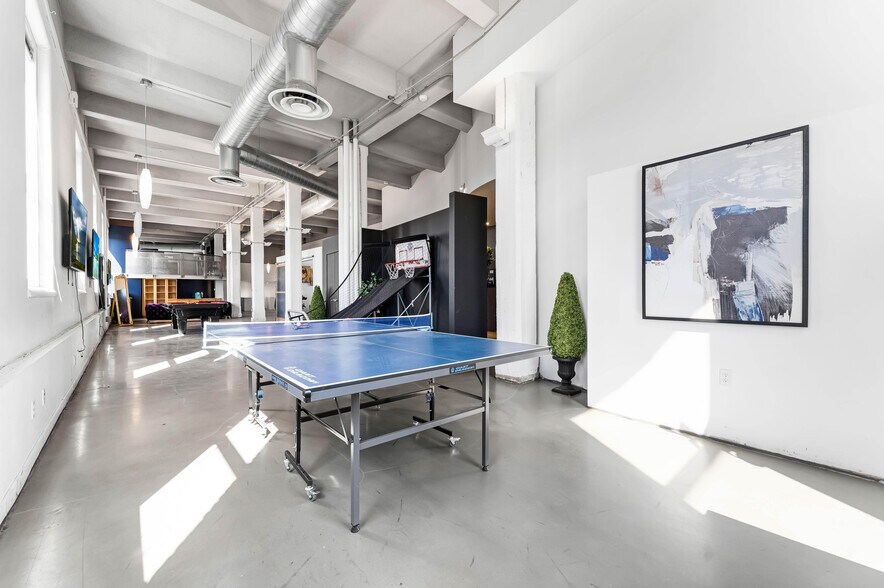 More Photos Of 43-45 Eccles St, Ottawa Office For Sale