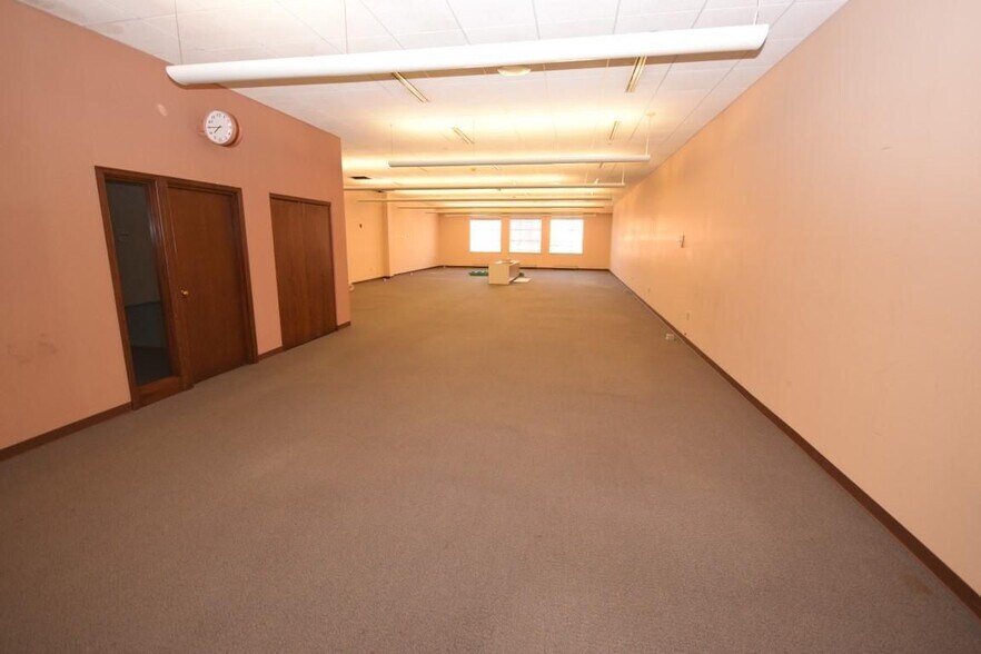 More Photos Of 215 MAIN STREET ZEILGLER BUILING, West Bend Office For Lease