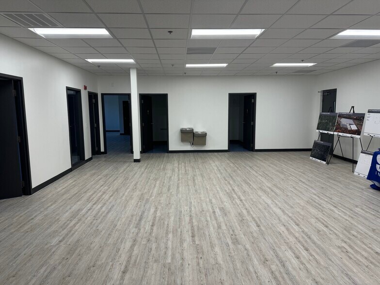More Photos Of 7110 E Washington St, Mebane Distribution For Lease
