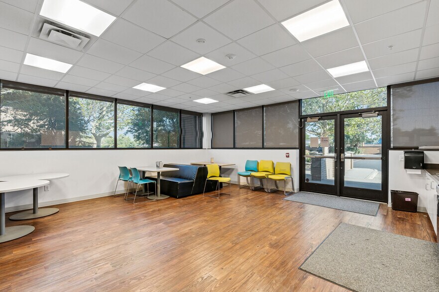 More Photos Of 1403-1405 W 2200 S, Salt Lake City Office For Lease