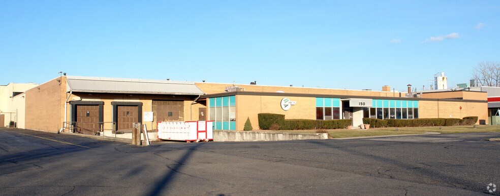 More Photos Of 150 Wesley St, South Hackensack Distribution For Lease