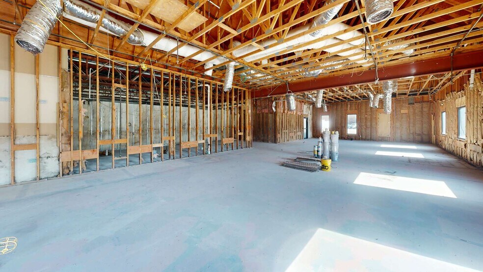 More Photos Of 1925 N College Ave, Fayetteville General Retail For Lease