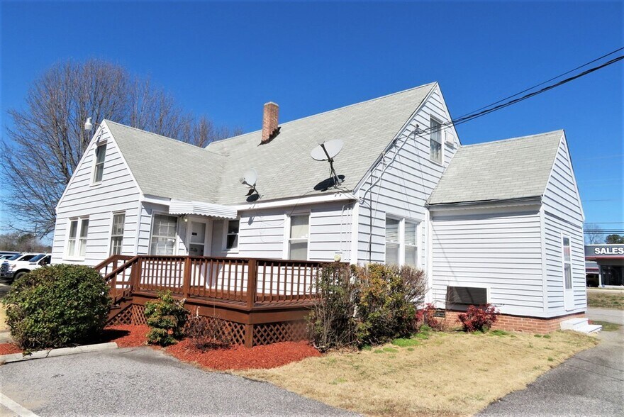 More Photos Of 709 Julian R Allsbrook Hwy, Roanoke Rapids Office For Sale