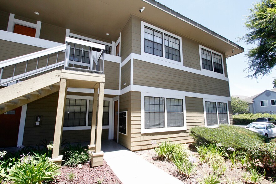 More Photos Of 2900 Bristol St, Costa Mesa Office For Sale