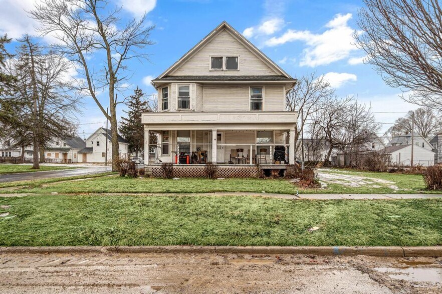 Primary Photo Of 4201 Burnham Ave, Toledo Apartments For Sale