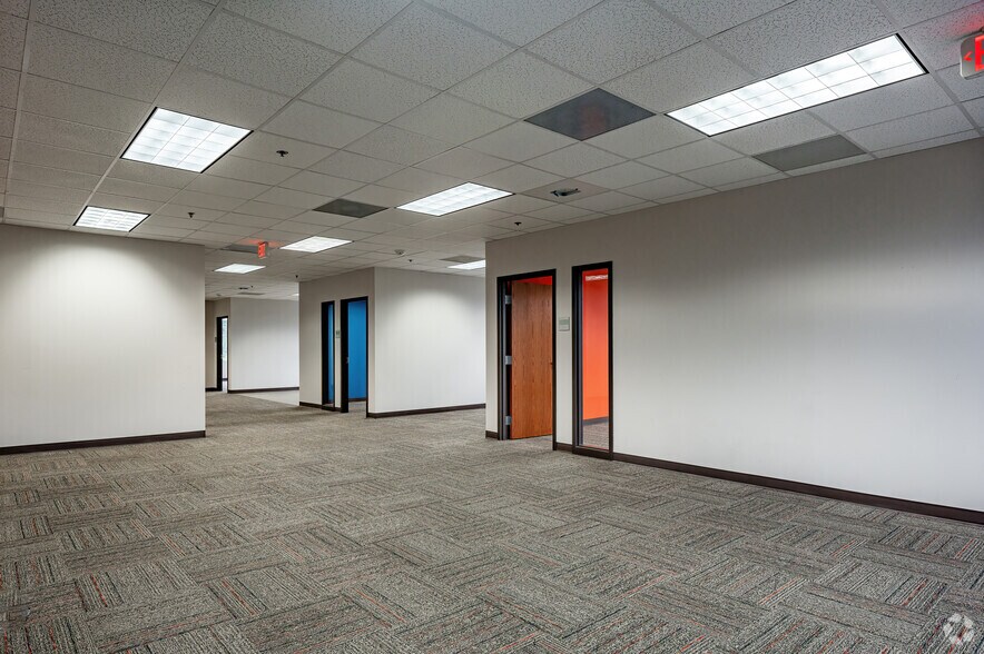 More Photos Of 7501 Boulder View Dr, North Chesterfield Unknown For Lease