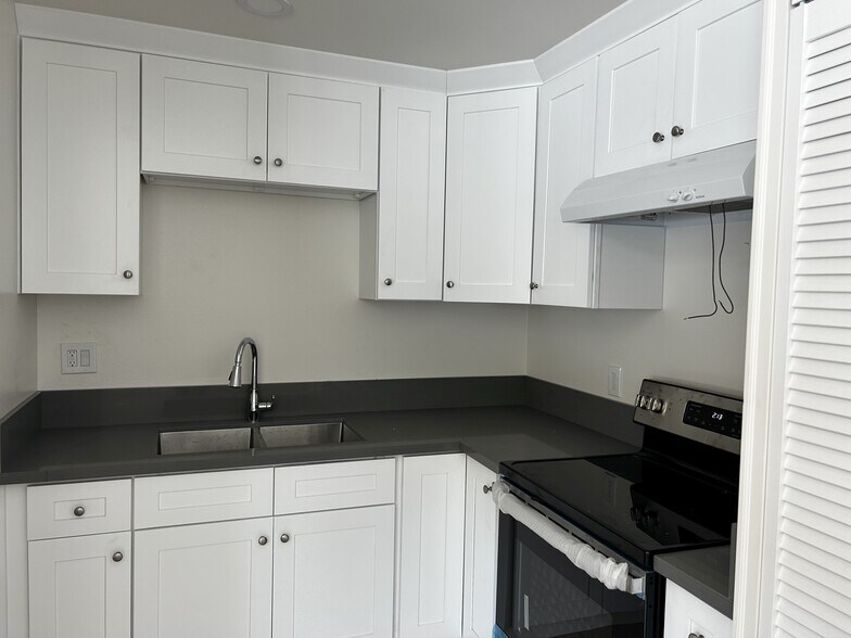 More Photos Of 3104-3208 W Ramona Rd, Alhambra Apartments For Sale