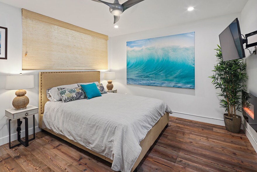 More Photos Of 472 Rosecrans Ave, Manhattan Beach Apartments For Sale