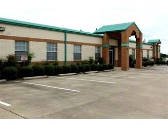 More Photos Of 451 Landing Blvd, League City Office For Sale