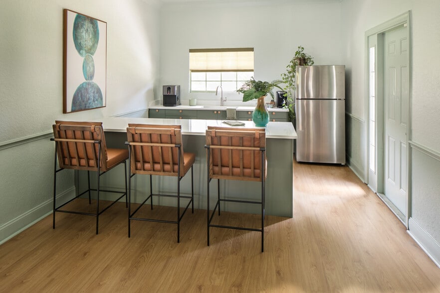 More Photos Of 7011 San Ramon Pl, Tampa Apartments For Sale