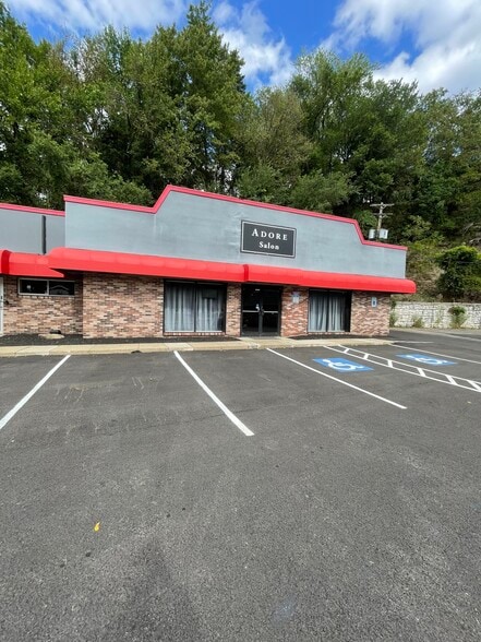 More Photos Of 4814-4818 Mcknight Rd, Pittsburgh Freestanding For Lease
