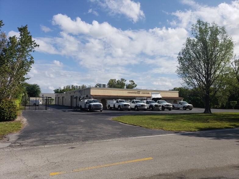 More Photos Of 11905 NW 35th St, Coral Springs Warehouse For Lease