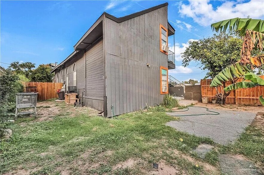 More Photos Of 200 W 4th St, San Juan Apartments For Sale