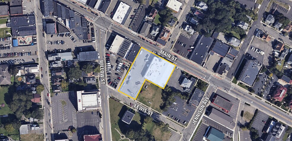 More Photos Of 200-210 Main St, Johnson City Freestanding For Sale