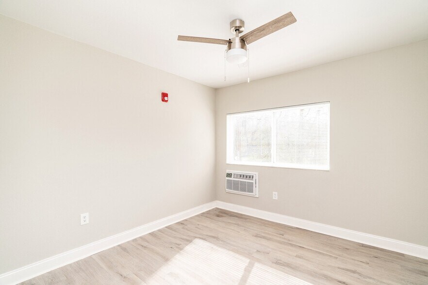 More Photos Of 2300 Davenport Rd, Knoxville Apartments For Sale