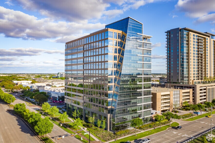 More Photos Of 7250 N Dallas Pky, Plano Coworking Space