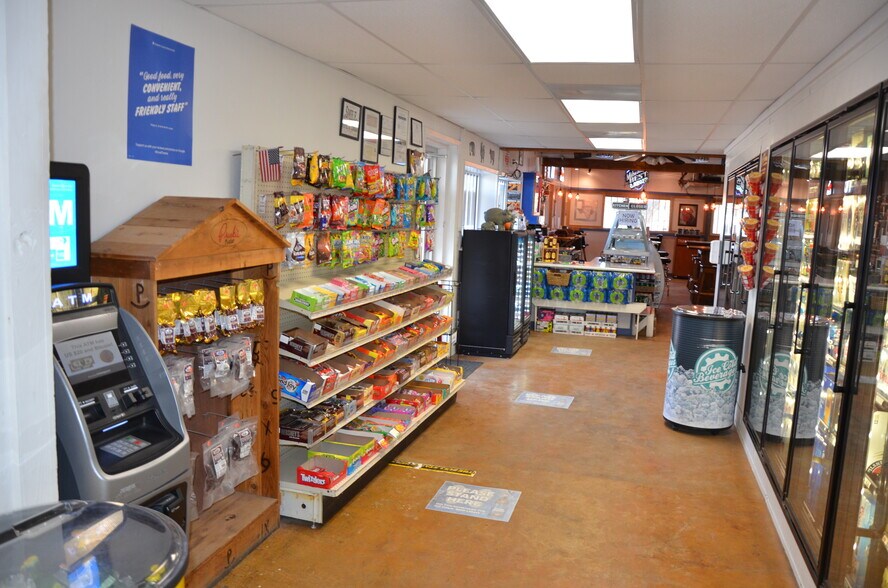 More Photos Of 2239 FM 3432, Adkins Freestanding For Sale