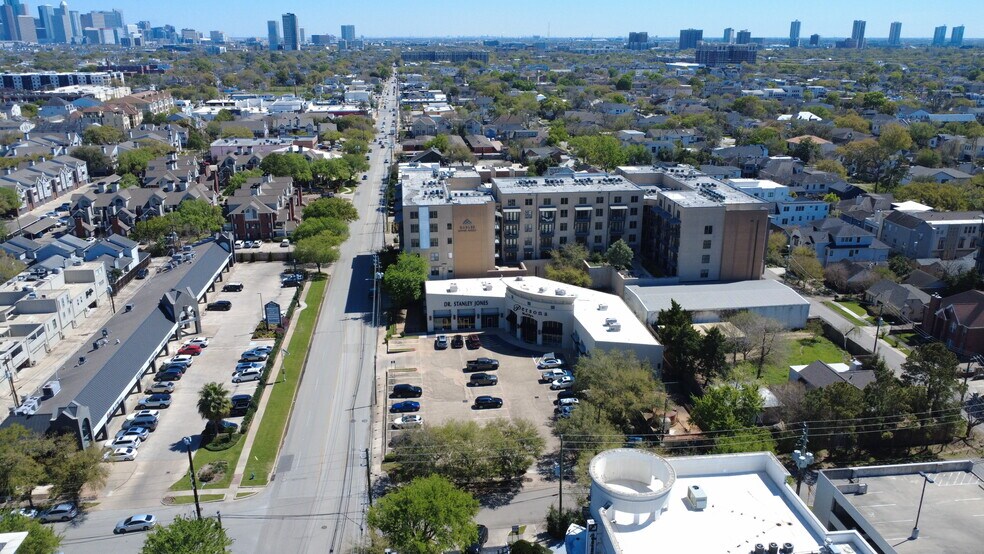 More Photos Of 2311 W Alabama St, Houston Freestanding For Lease