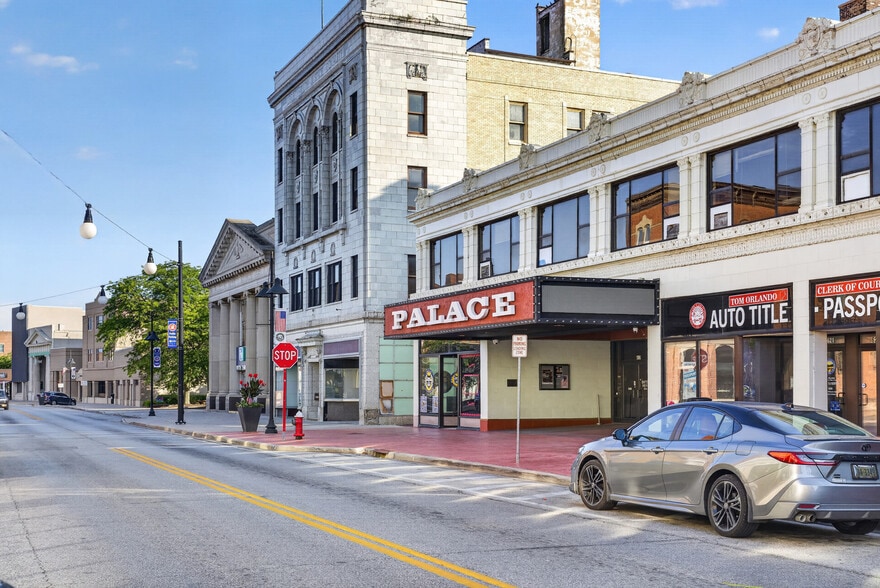 More Photos Of 573-577 Broadway, Lorain Storefront Retail Residential For Sale