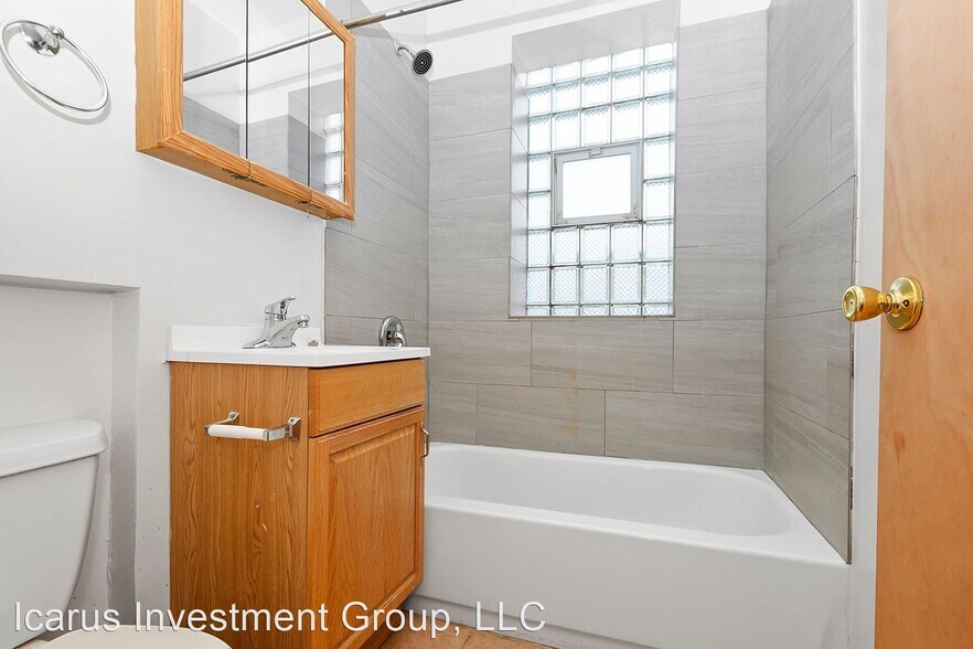 More Photos Of 6237-6245 S Kedzie Ave, Chicago Multifamily For Sale