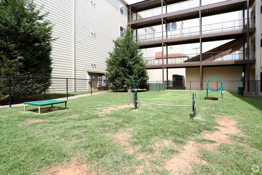 More Photos Of 301-409 N Walker Ave, Oklahoma City Apartments For Lease