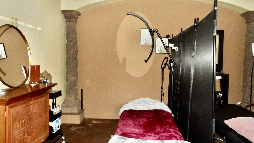 More Photos Of 1906A E Tyler, Harlingen Office For Sale