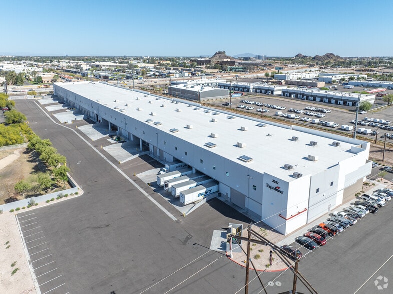 More Photos Of 3232 S 48th St, Phoenix Warehouse For Lease