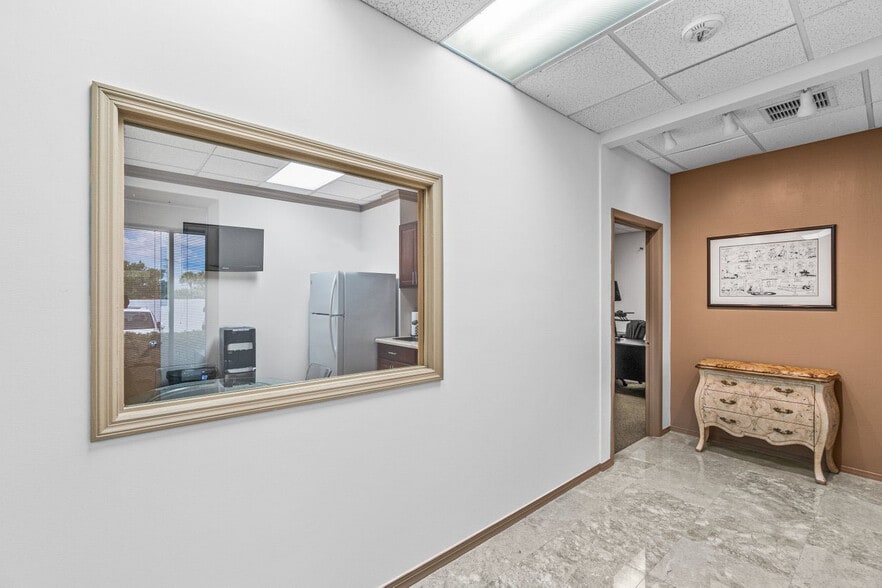 More Photos Of 3333 W Commercial Blvd, Fort Lauderdale Medical For Sale