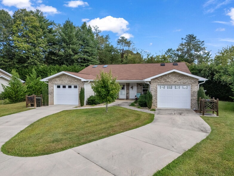 More Photos Of , Hendersonville Multifamily For Sale