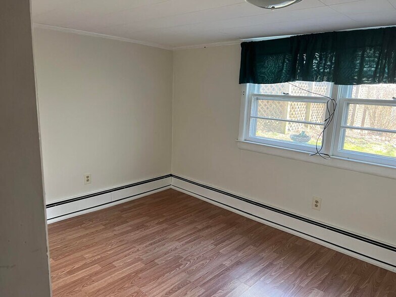 More Photos Of 304 Courtney Dr, Lewisburg Apartments For Sale