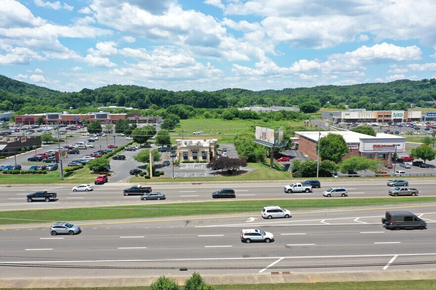 More Photos Of 702 Winfield Dunn Pky, Sevierville Land For Lease