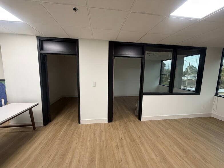 More Photos Of 6698 68th Ave N, Pinellas Park Loft Creative Space For Lease
