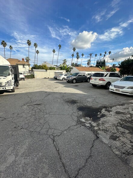 More Photos Of 2958 W Pico Blvd, Los Angeles Manufacturing For Lease