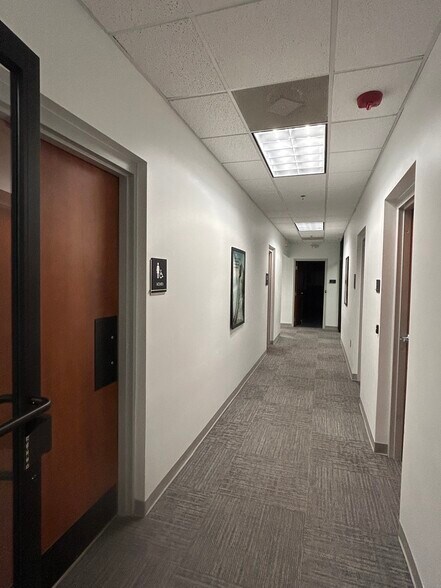 More Photos Of 8012 Tower Point Dr, Charlotte Light Distribution For Lease