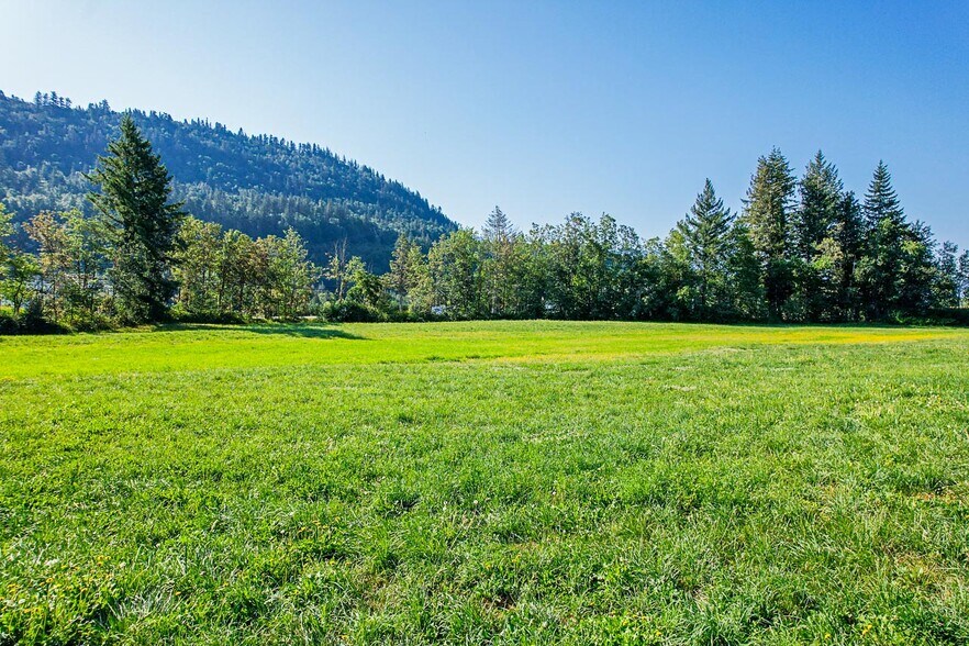 More Photos Of 3705 Hot Springs Rd, Agassiz Land For Sale