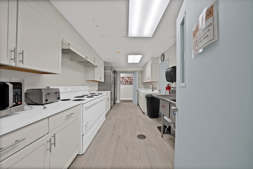 More Photos Of 130 S Moore Rd, Coppell Daycare Center For Sale