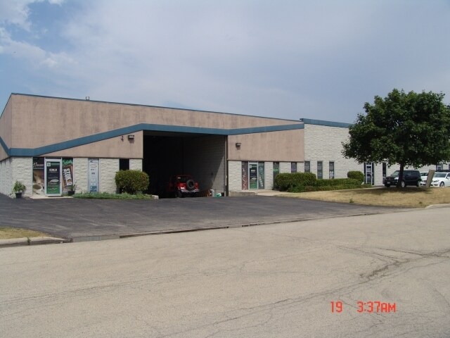 Primary Photo Of 12137 Rhea Dr, Plainfield Warehouse For Lease