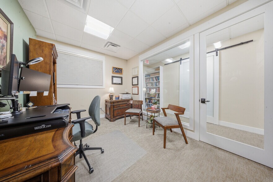 More Photos Of 5011 Argosy Ave, Huntington Beach Loft Creative Space For Sale