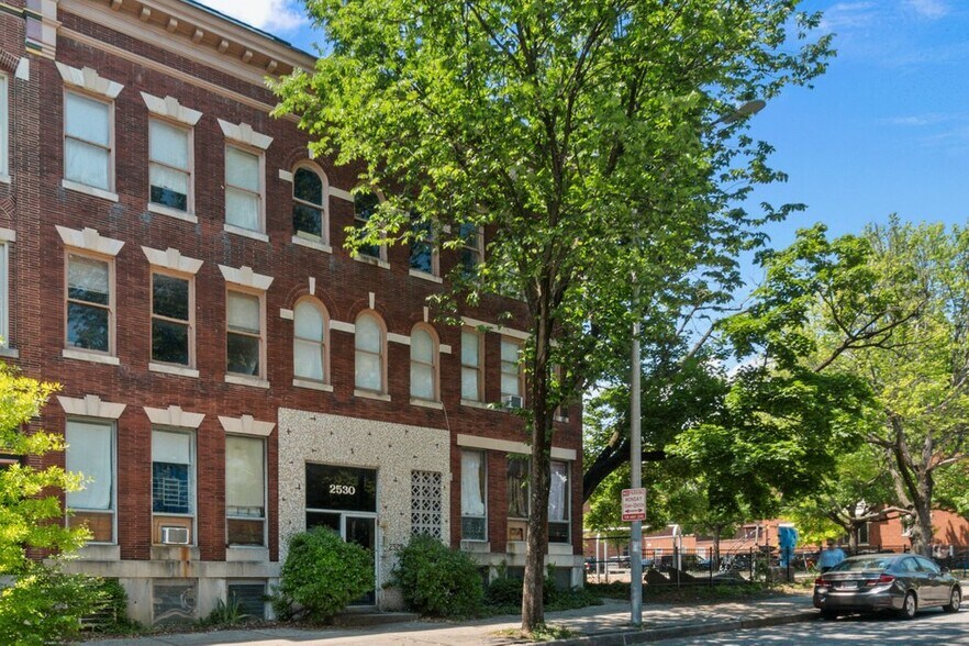 More Photos Of 2530 N Calvert St, Baltimore Office Residential For Sale