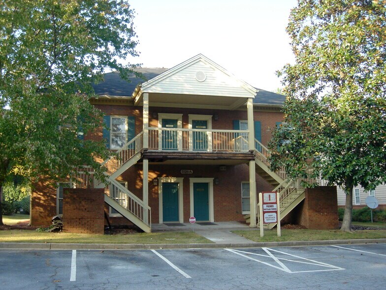 Primary Photo Of 5526 Old National Hwy, Atlanta Office For Lease
