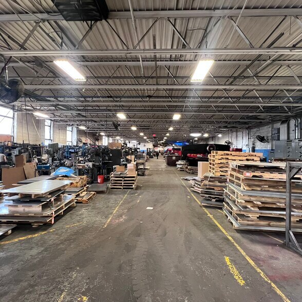 More Photos Of 717-721 3rd Ave, Mount Vernon Warehouse For Lease