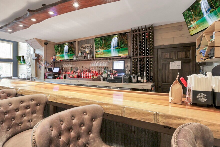 More Photos Of 14675 Zion Rd, Thornville Restaurant For Sale