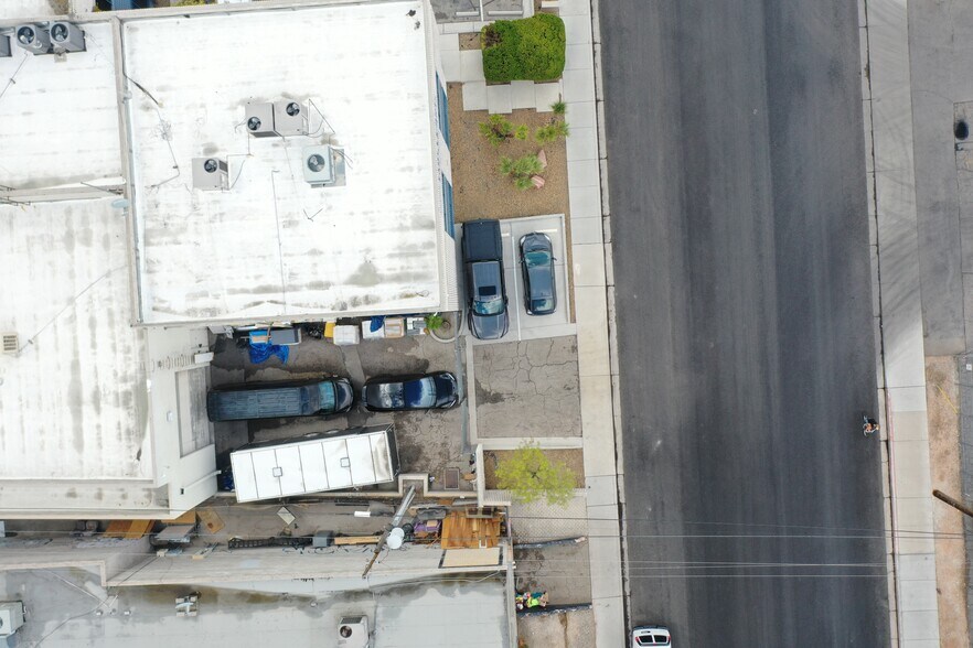 More Photos Of 3375 Aldebaran Ave, Las Vegas Warehouse For Lease