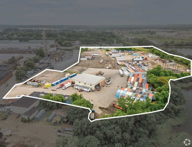 Primary Photo Of 56-58R Rear Pulaski St, Peabody Industrial For Lease