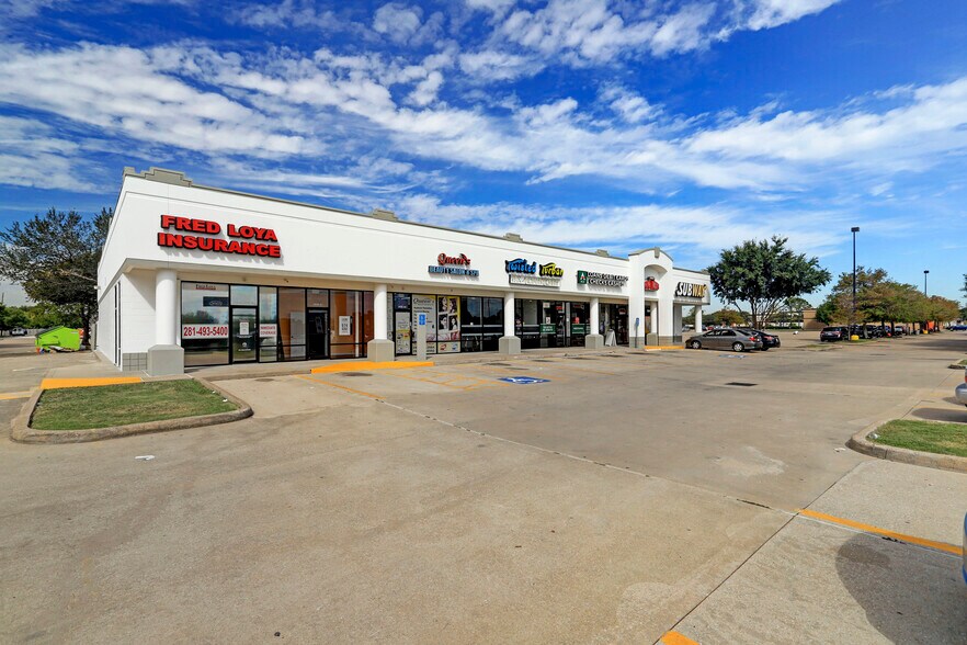 More Photos Of 2838 S Hwy 6, Houston Unknown For Lease