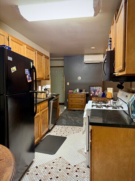 More Photos Of 11 Clinton Ave, Cortland Apartments For Sale