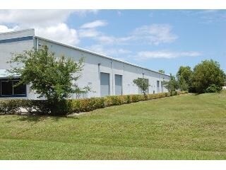 More Photos Of 1555 S South Niemeyer Cir, Port Saint Lucie Warehouse For Sale