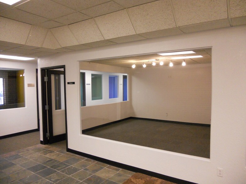 More Photos Of 4760 Flintridge Dr, Colorado Springs Coworking Space